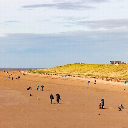 34 One Leilighet Lytham St. Annes Eksteriør bilde