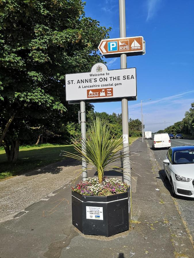 34 One Leilighet Lytham St. Annes Eksteriør bilde